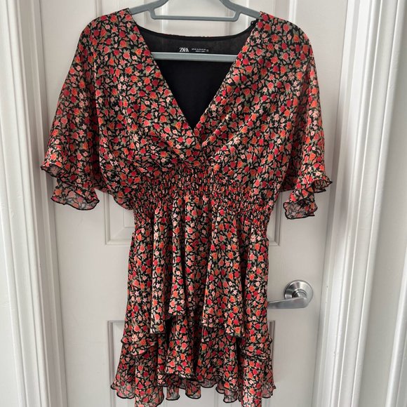 EUC Zara Floral Tiered Mini Dress Size Medium - Picture 1 of 5